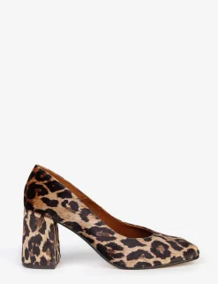 Penelope Chilvers Heeled Shoes*Gamine Velvet Shoe